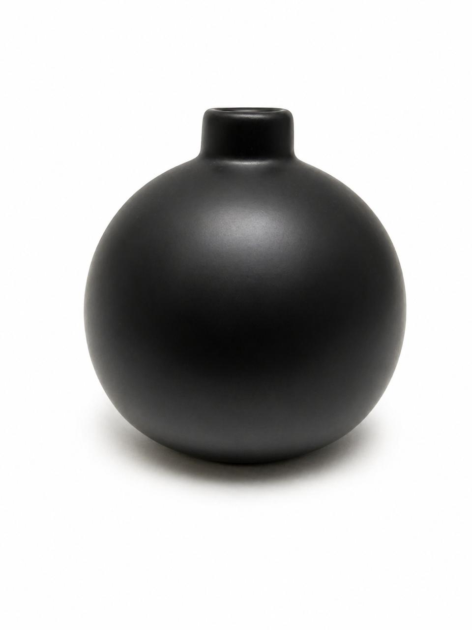 Black earbud vase S