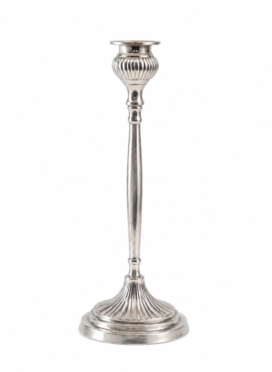 Silver bulb candle holder