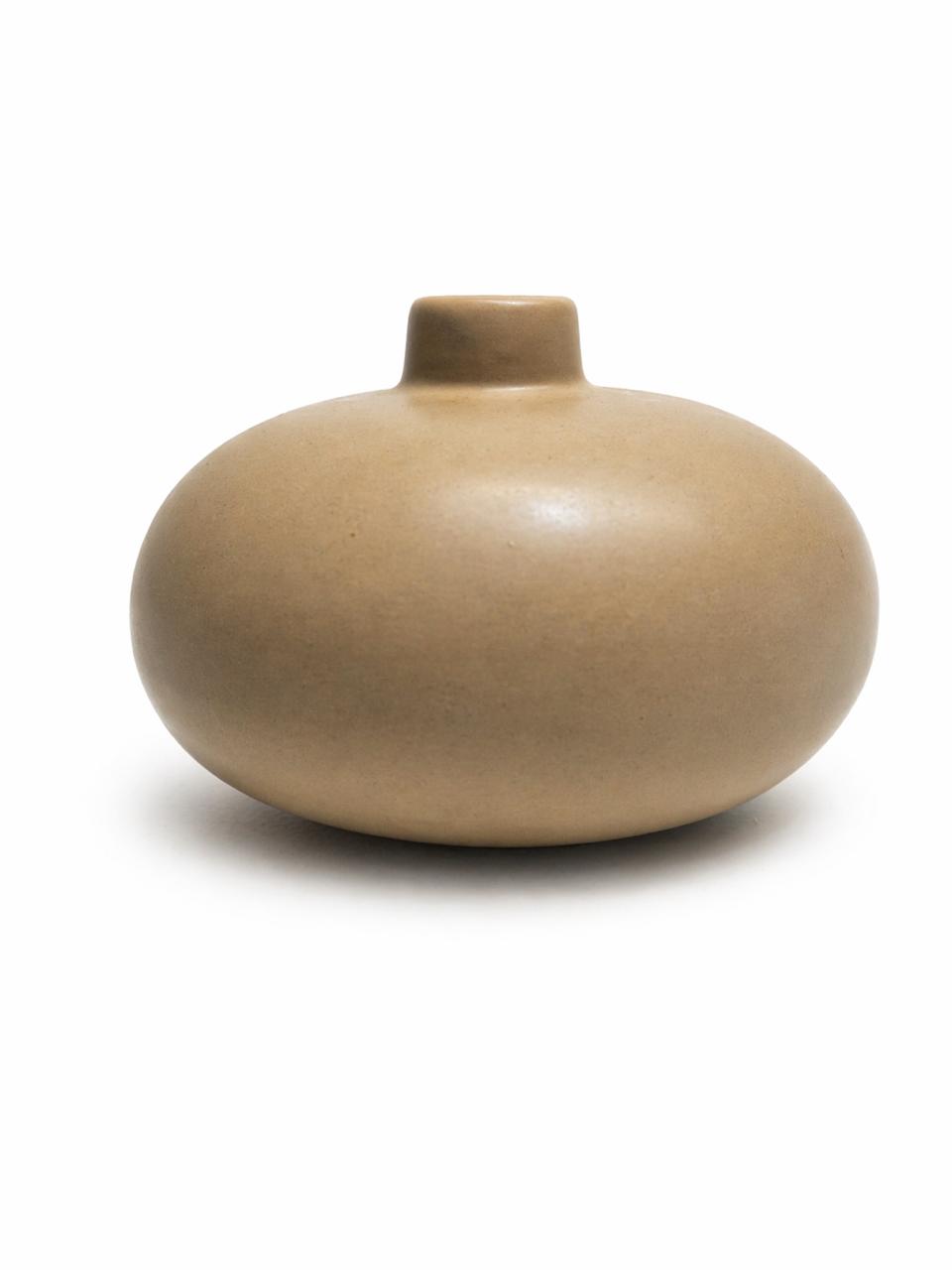 Tan earbud vase L