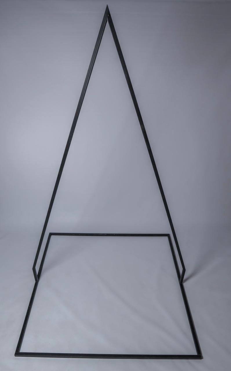 Triangle arch