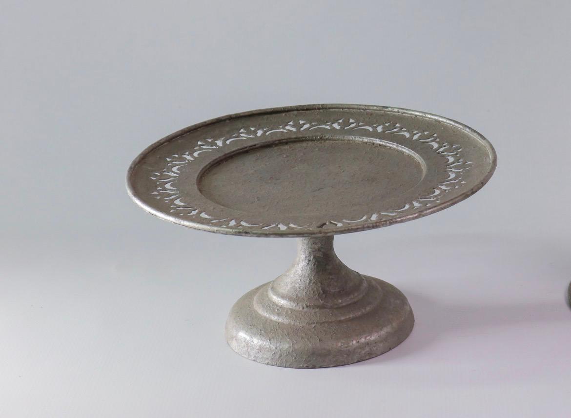 Pewter cake stand short