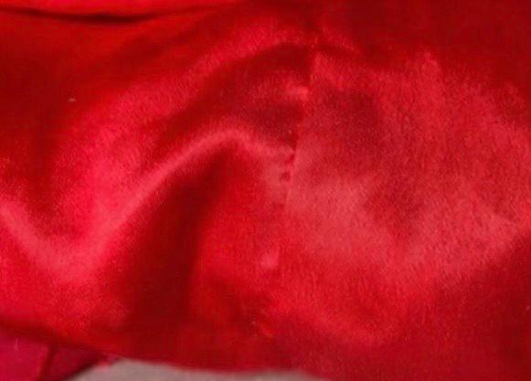 Shiny red draping fabric 4m