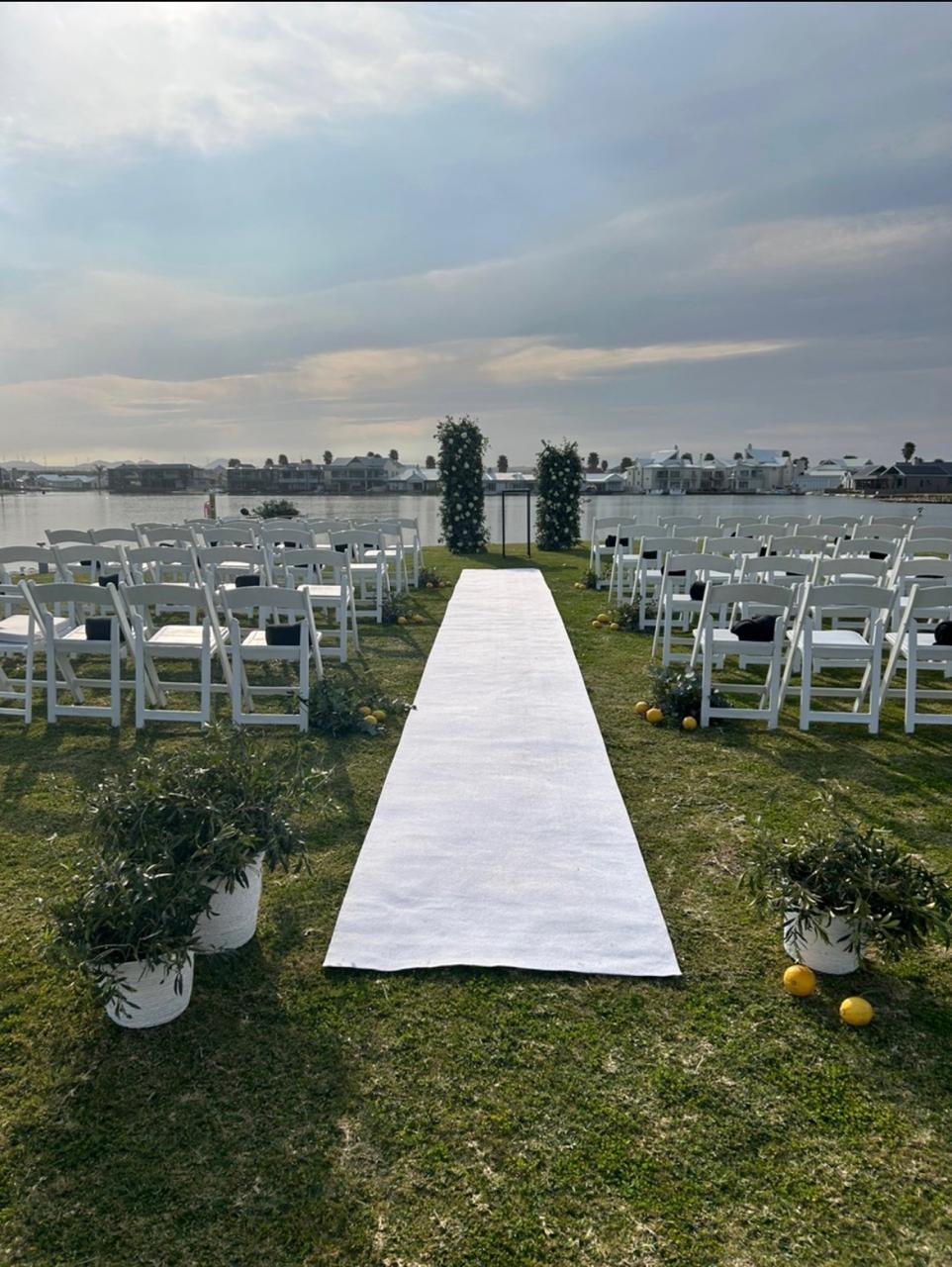 White carpet 10m