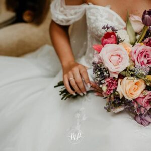 Bouquet/ arrangements/ floral arch, etc.