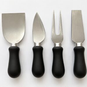 Cheese knife set