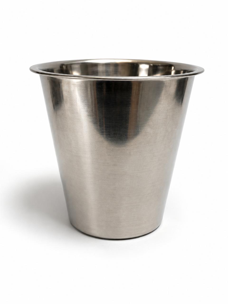 Ice bucket