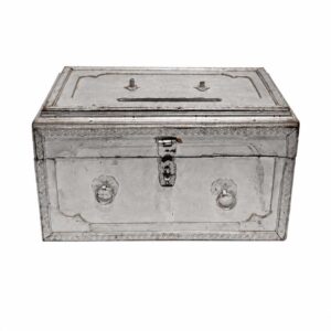 Silver treasure chest gift box