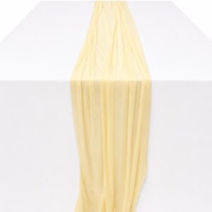 Soft yellow mesh runner
